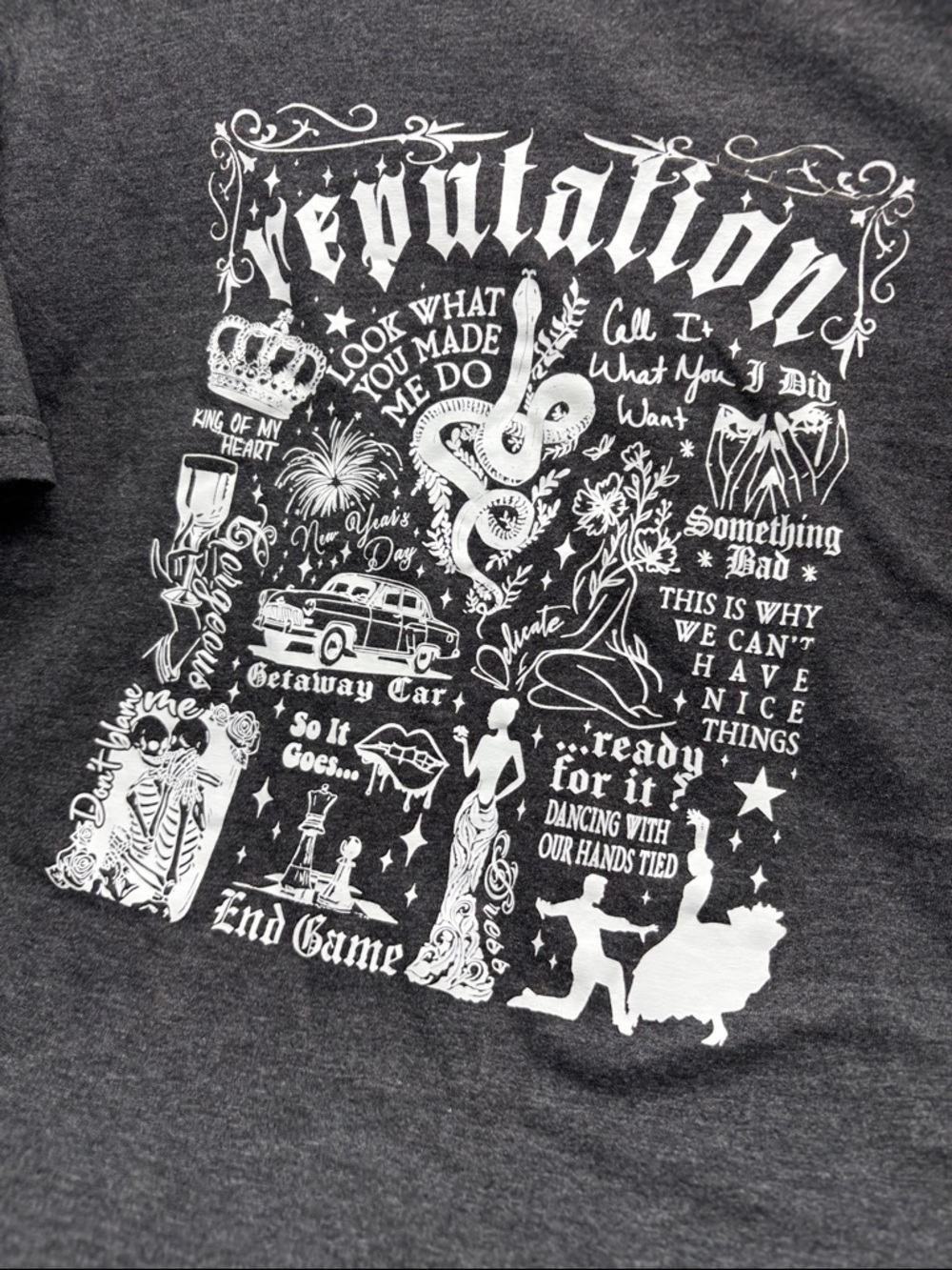 Taylor Swift Women’s SzM Charcoal Short-Sleeve Revolution Graphic Tee #0606 - Picture 2 of 8